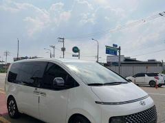 Сүрөт унаа Hyundai Staria