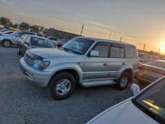 Сүрөт унаа Toyota Land Cruiser Prado