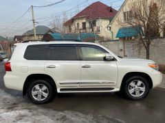 Сүрөт унаа Toyota Land Cruiser