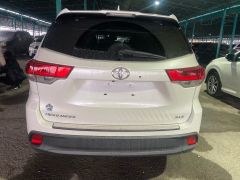 Сүрөт унаа Toyota Highlander