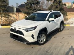 Сүрөт унаа Toyota RAV4