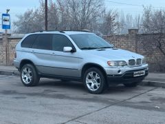 Photo of the vehicle BMW X5