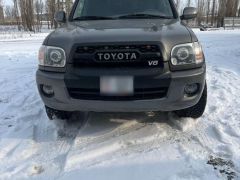 Photo of the vehicle Toyota Sequoia