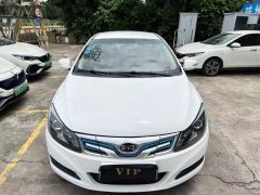 Photo of the vehicle BYD E5