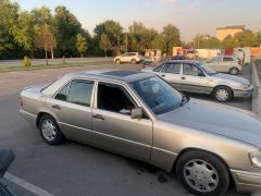 Сүрөт унаа Mercedes-Benz W124