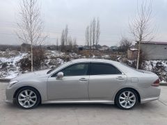 Сүрөт унаа Toyota Crown