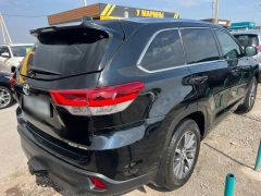 Сүрөт унаа Toyota Highlander