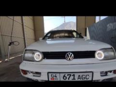 Photo of the vehicle Volkswagen Golf