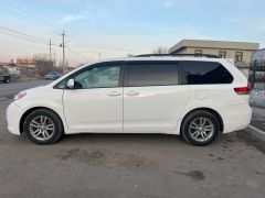 Сүрөт унаа Toyota Sienna