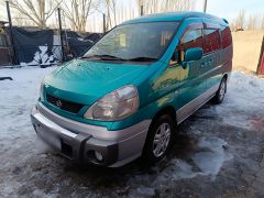 Сүрөт унаа Nissan Serena