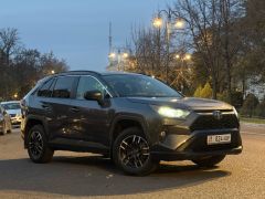 Сүрөт унаа Toyota RAV4