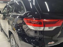 Сүрөт унаа Toyota Highlander