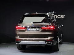 Photo of the vehicle BMW X7