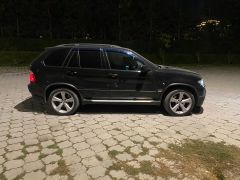 Photo of the vehicle BMW X5