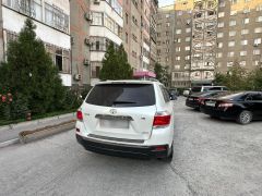 Сүрөт унаа Toyota Highlander