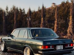 Photo of the vehicle Mercedes-Benz W123