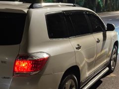 Сүрөт унаа Toyota Highlander