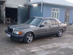 Photo of the vehicle Mercedes-Benz 190 (W201)