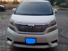 Фото авто Toyota Alphard