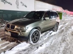 Photo of the vehicle BMW X5