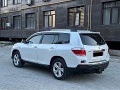 Сүрөт унаа Toyota Highlander