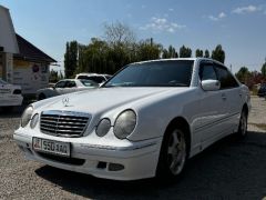 Фото авто Mercedes-Benz E-Класс