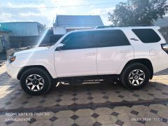 Photo of the vehicle Toyota 4Runner