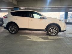 Photo of the vehicle Toyota RAV4