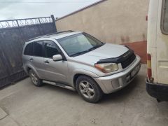 Сүрөт унаа Toyota RAV4