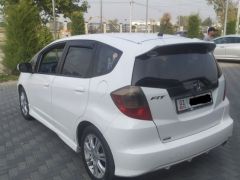 Фото авто Honda Fit