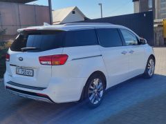 Photo of the vehicle Kia Carnival