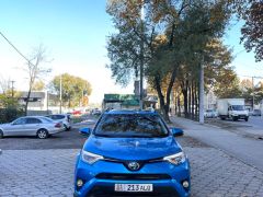 Сүрөт унаа Toyota RAV4