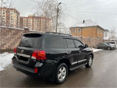 Сүрөт Toyota Land Cruiser  2013