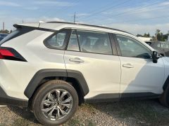 Photo of the vehicle Toyota RAV4