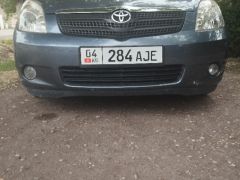 Сүрөт унаа Toyota Corolla Verso