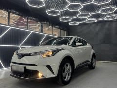 Фото авто Toyota C-HR