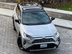 Сүрөт унаа Toyota RAV4