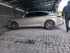 Фото авто Lexus ES