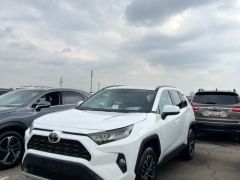 Сүрөт унаа Toyota RAV4