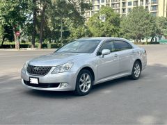 Фото авто Toyota Crown Majesta