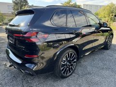 Photo of the vehicle BMW X5