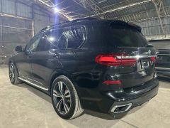 Фото авто BMW X7