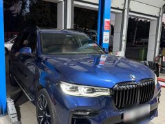 Photo of the vehicle BMW X7