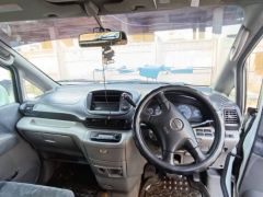 Сүрөт унаа Nissan Serena