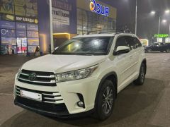 Photo of the vehicle Toyota Highlander