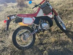 Сүрөт унаа Honda CB 200