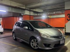 Photo of the vehicle Honda Fit