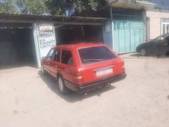 Сүрөт унаа Mercedes-Benz W124