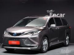 Фото авто Toyota Sienna