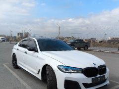 Photo of the vehicle BMW 5 Series